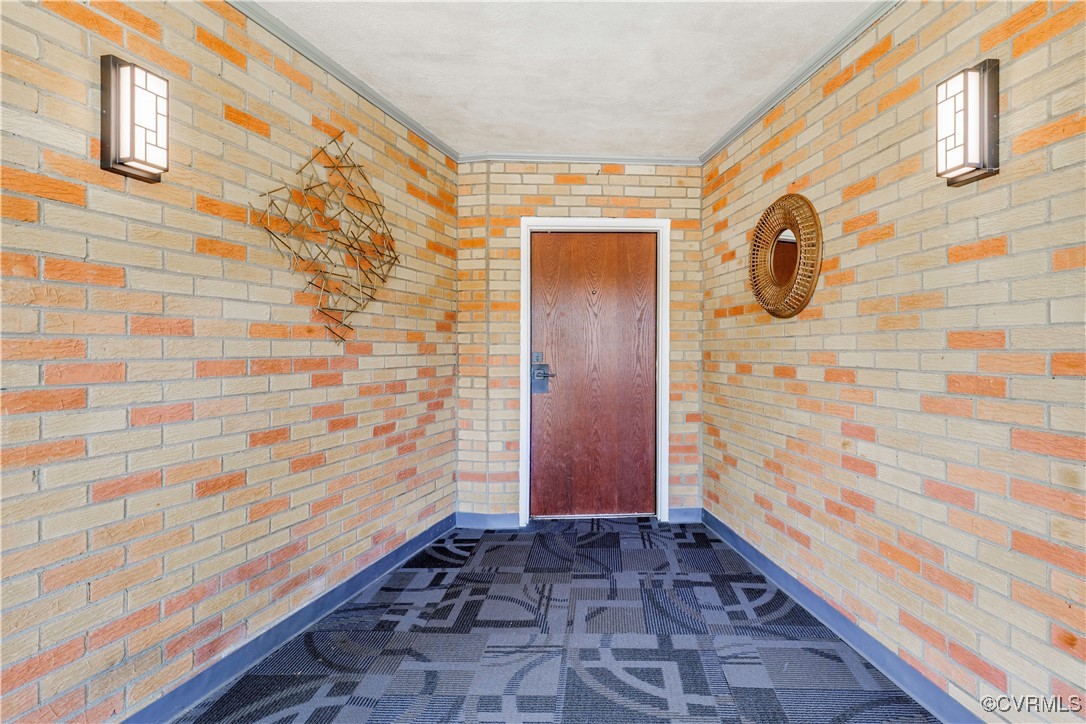 5939 Fieldstone Road Richmond, VA 23234 - Photo 5 of 37 Gallery Image 5