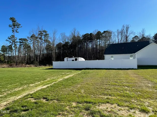 $299,900 | 24 Heatherglenn Circle, Princeton, NC 27569