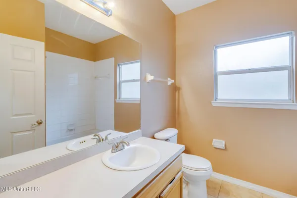 $1,465 | 6085 West Bolivar Street, Bay St. Louis, MS 39520