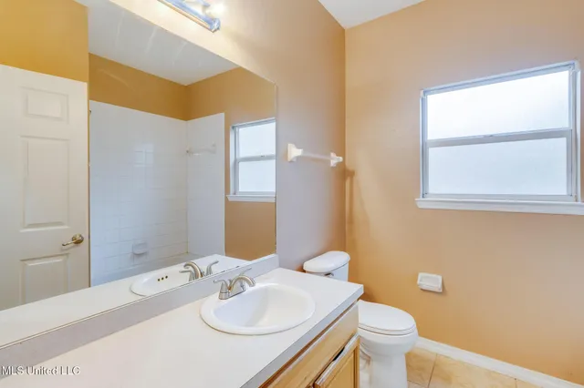 $1,600 | 6085 West Bolivar Street, Bay St. Louis, MS 39520