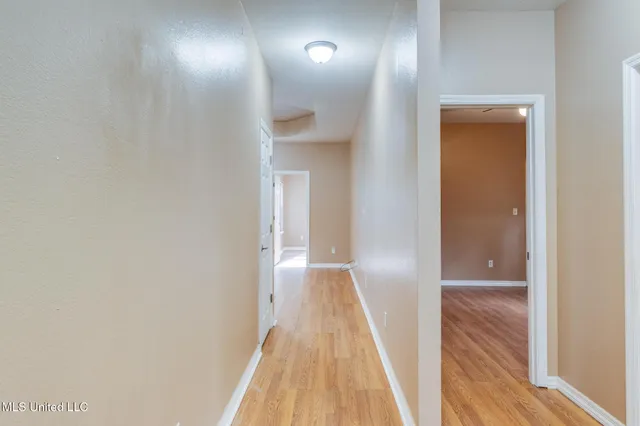 $1,600 | 6085 West Bolivar Street, Bay St. Louis, MS 39520