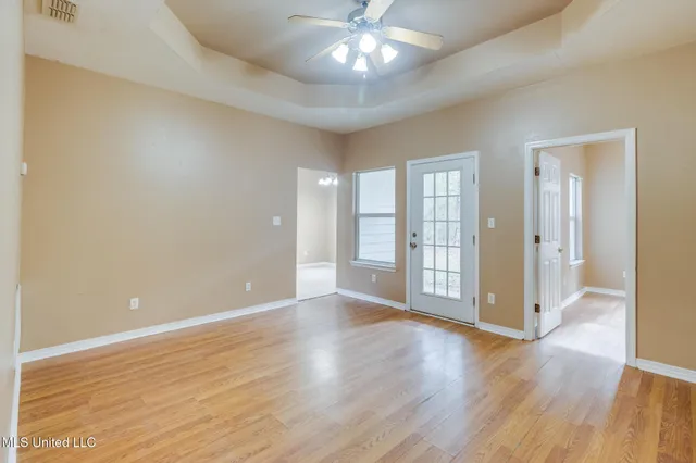 $1,600 | 6085 West Bolivar Street, Bay St. Louis, MS 39520