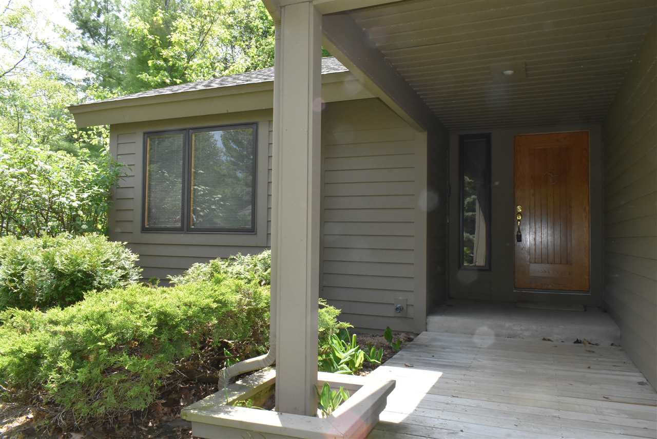 6501 Mission Ridge Traverse City, MI 49686 - Photo 3 of 45 1875120-2.JPG