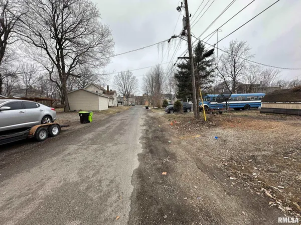 $5,000 | 321 Fulton Street, Jacksonville, IL 62650