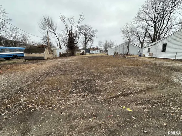 $5,000 | 321 Fulton Street, Jacksonville, IL 62650