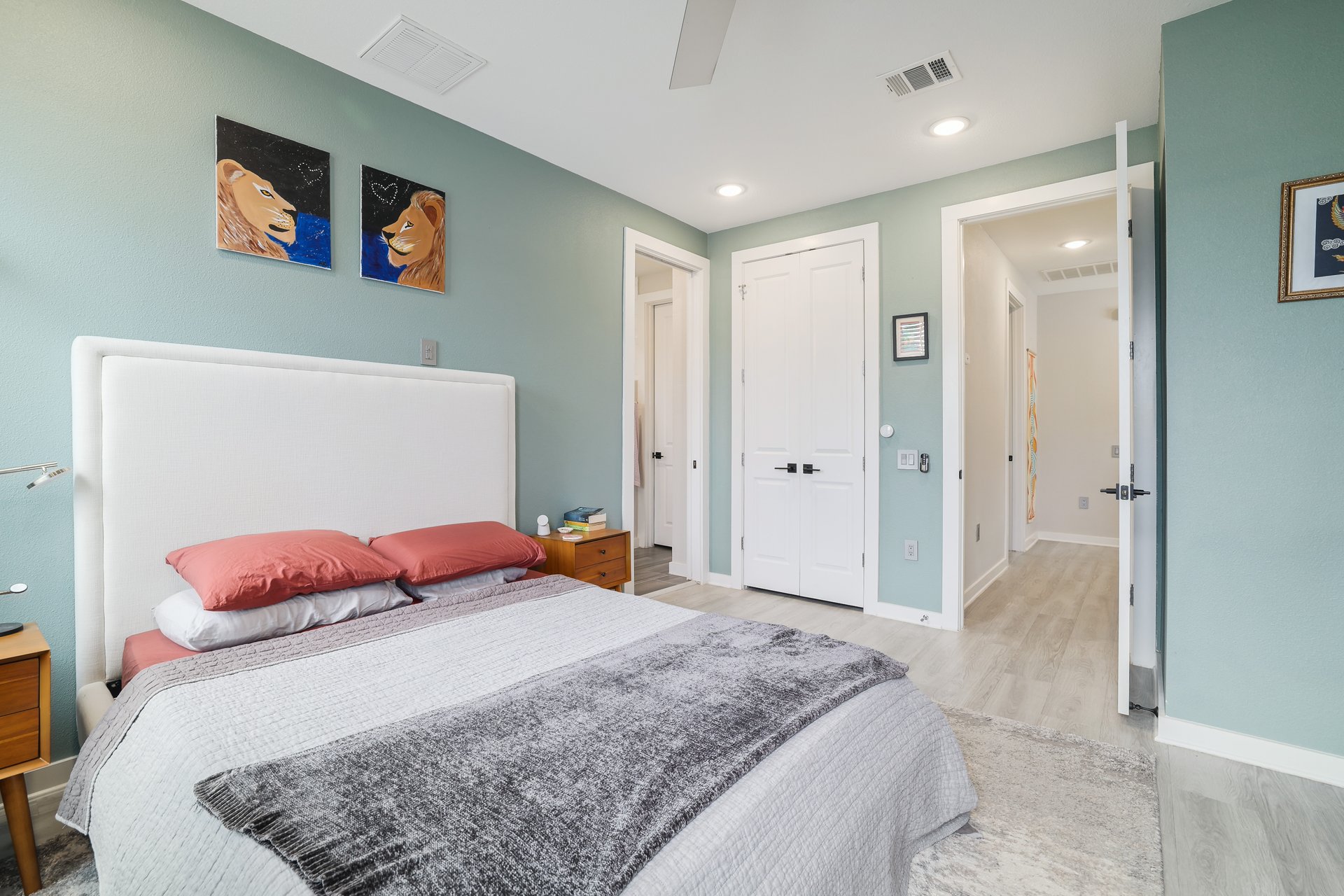 2624 Metcalfe Road, Unit 24 Austin, TX 78741 - Photo 15 of 25