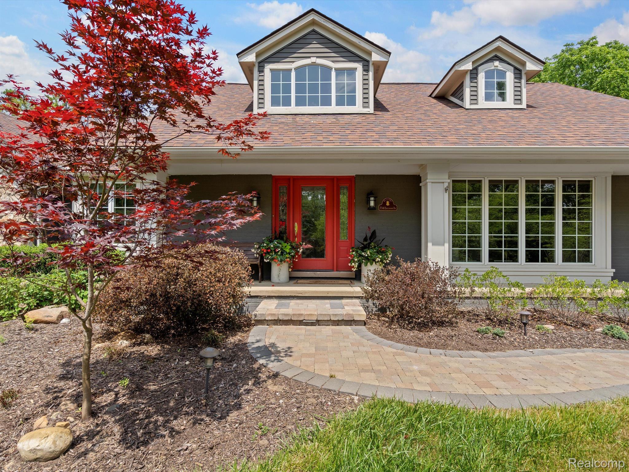 734 Edgewood Drive Rochester, MI 48306 - Photo 7 of 76 Gallery Image 7