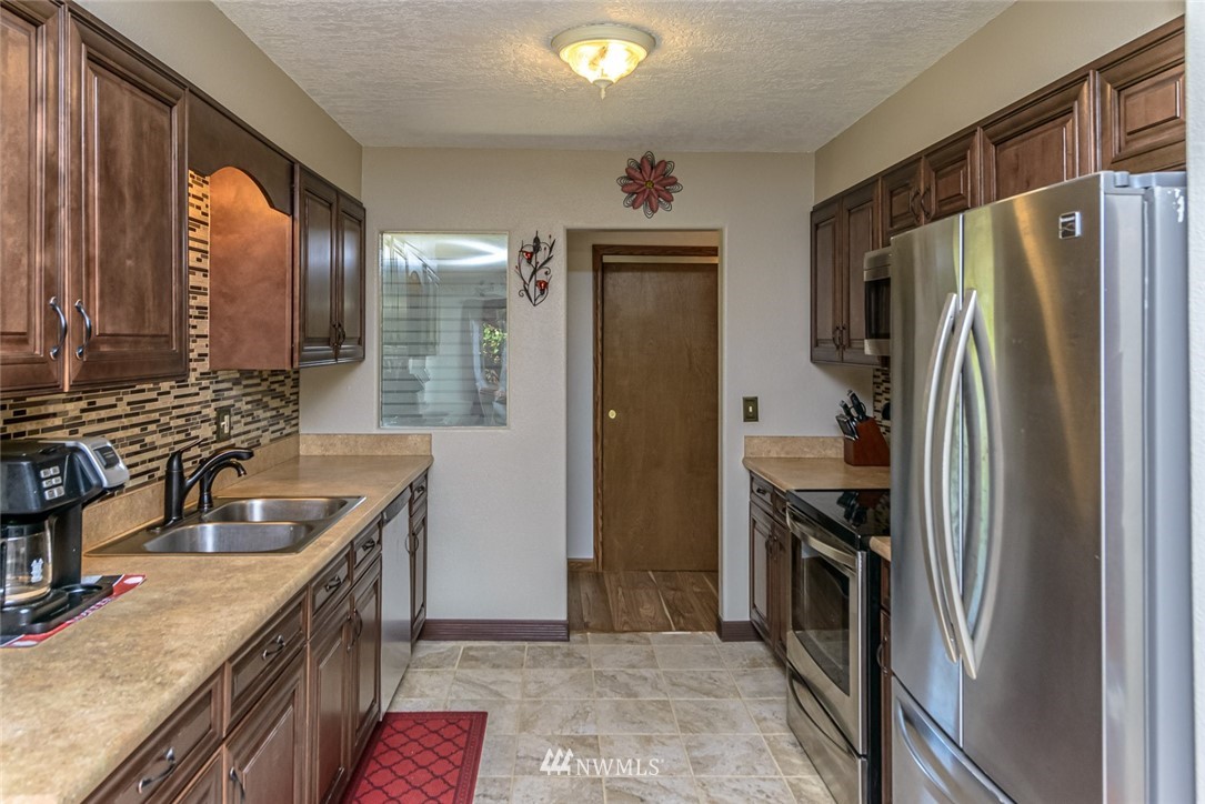 473 Southwest 15th Street Chehalis, WA 98532 - Photo 11 of 29 Gallery Image 11