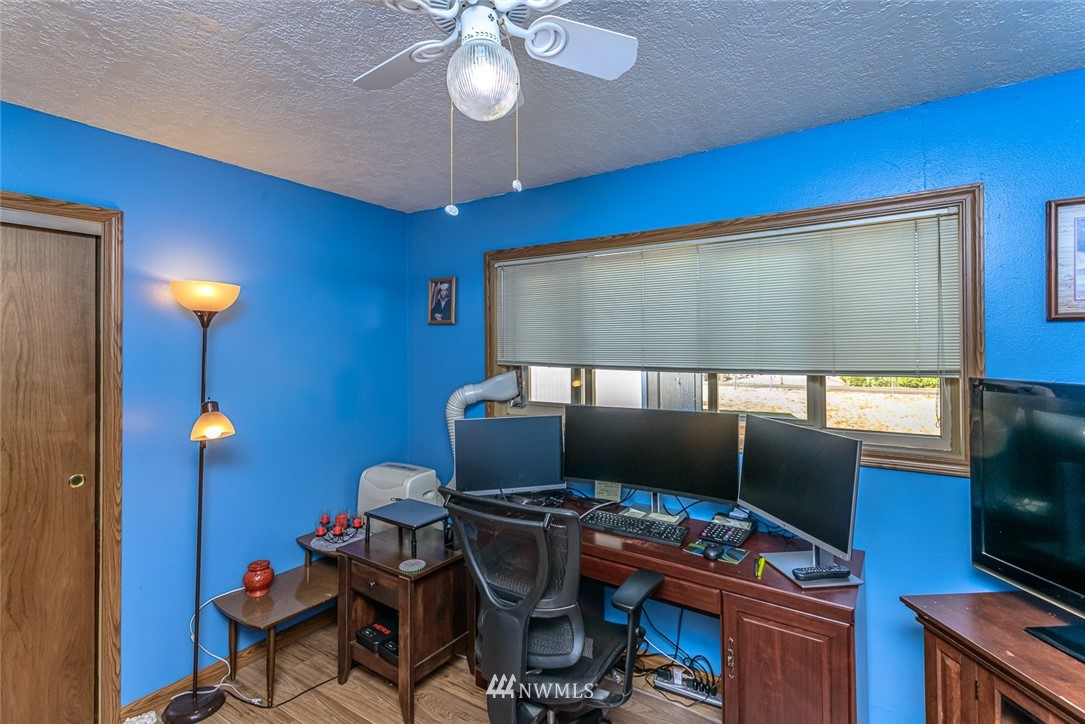 473 Southwest 15th Street Chehalis, WA 98532 - Photo 22 of 29 Gallery Image 22