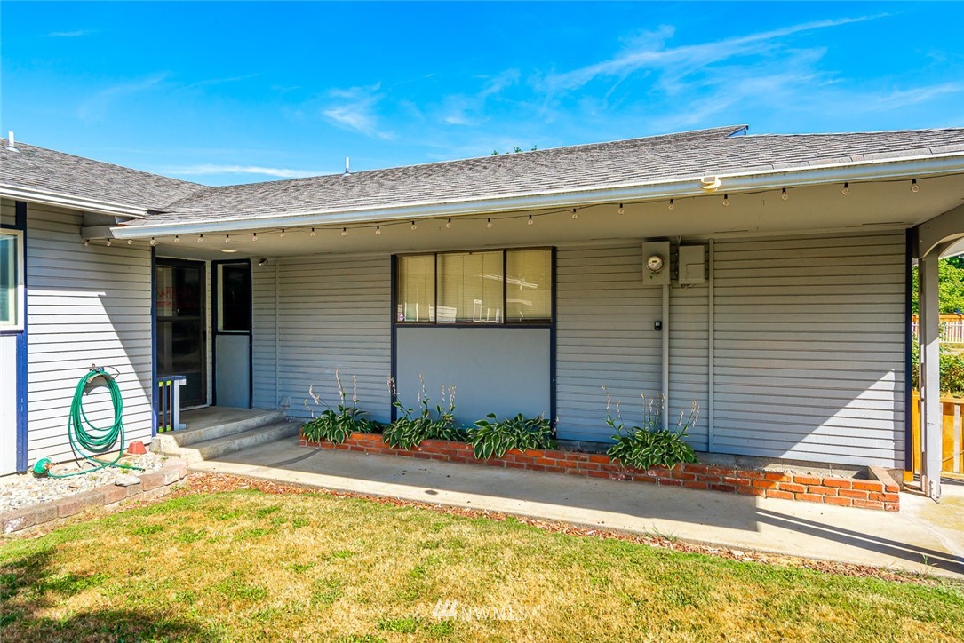473 Southwest 15th Street Chehalis, WA 98532 - Photo 4 of 29 Gallery Image 4