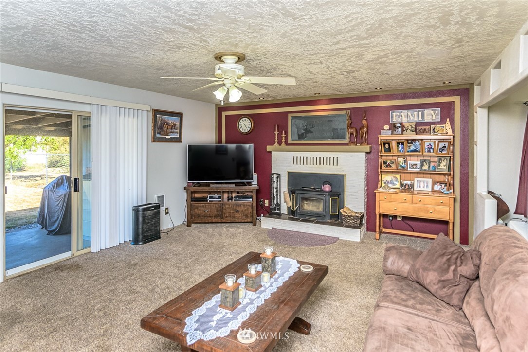 473 Southwest 15th Street Chehalis, WA 98532 - Photo 6 of 29 Gallery Image 6