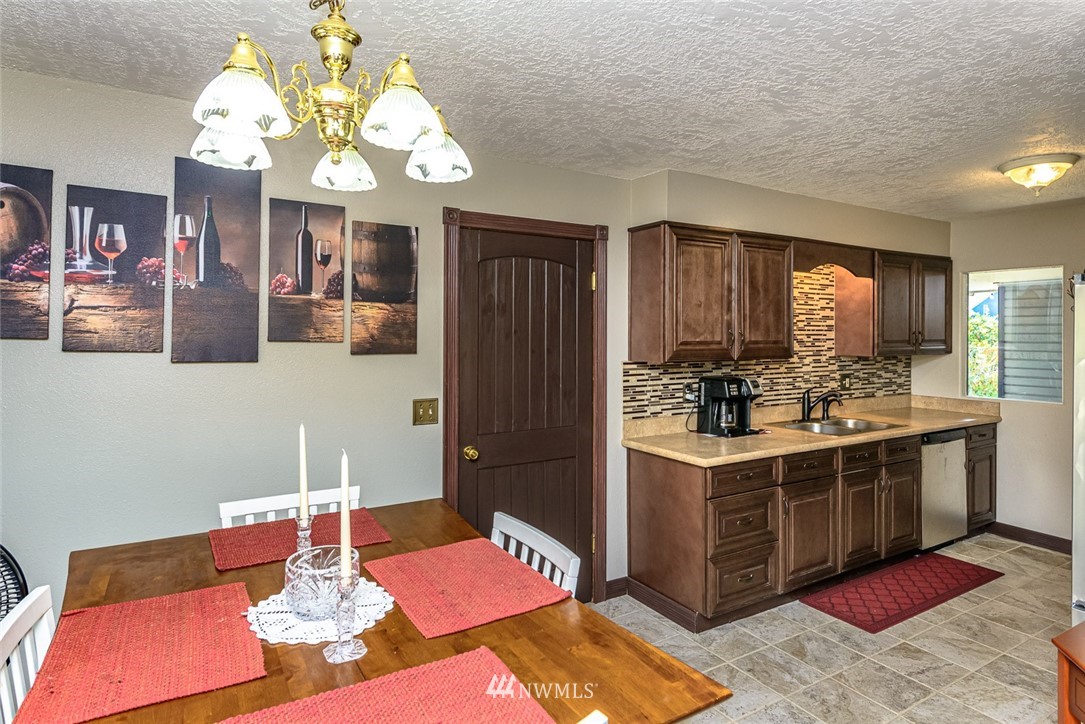 473 Southwest 15th Street Chehalis, WA 98532 - Photo 10 of 29 Gallery Image 10