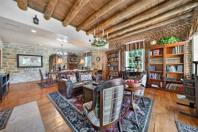 $900,000 | 5549 Main Street, Augusta, MO 63332