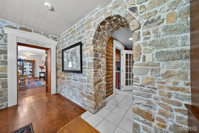 $900,000 | 5549 Main Street, Augusta, MO 63332