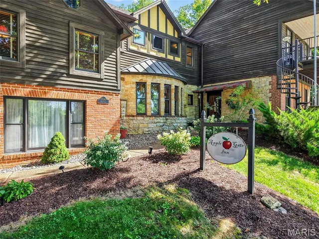 $900,000 | 5549 Main Street, Augusta, MO 63332