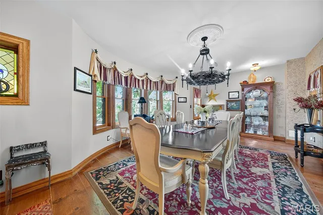 $900,000 | 5549 Main Street, Augusta, MO 63332