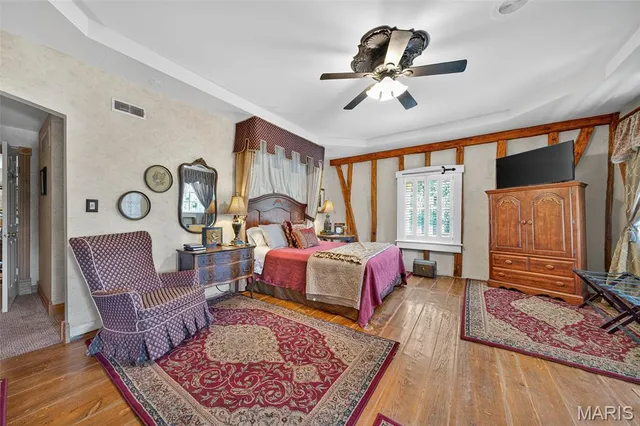 $900,000 | 5549 Main Street, Augusta, MO 63332