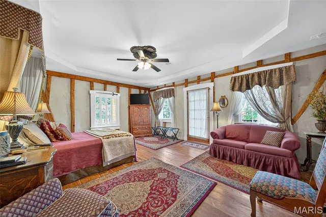 $900,000 | 5549 Main Street, Augusta, MO 63332