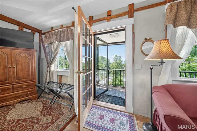 $900,000 | 5549 Main Street, Augusta, MO 63332