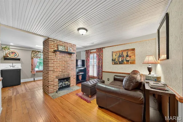 $900,000 | 5549 Main Street, Augusta, MO 63332