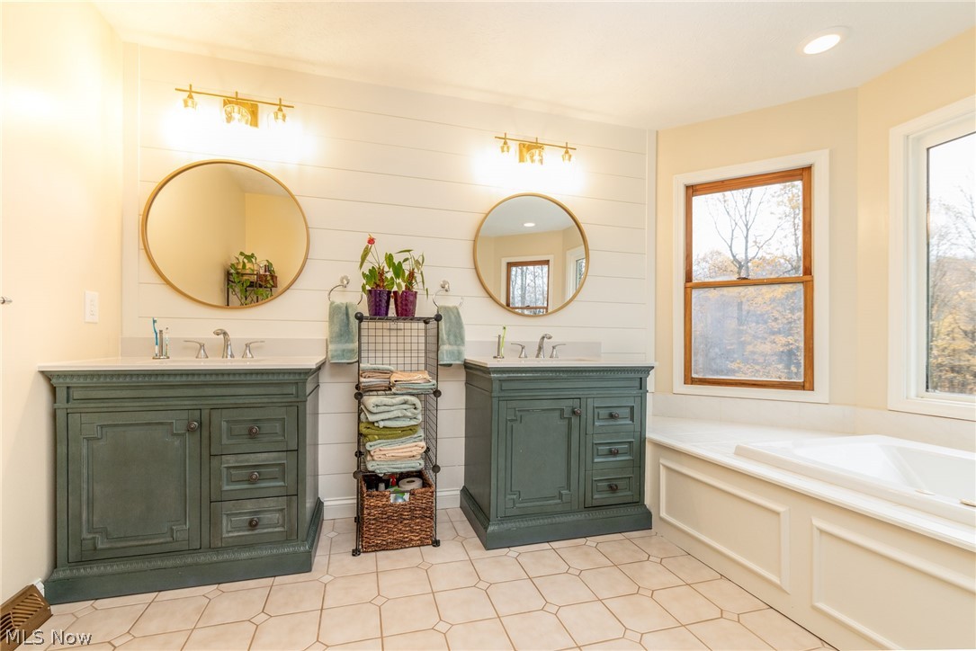 4508 Wayne Road Mantua, OH 44255 - Photo 18 of 31 Gallery Image 18