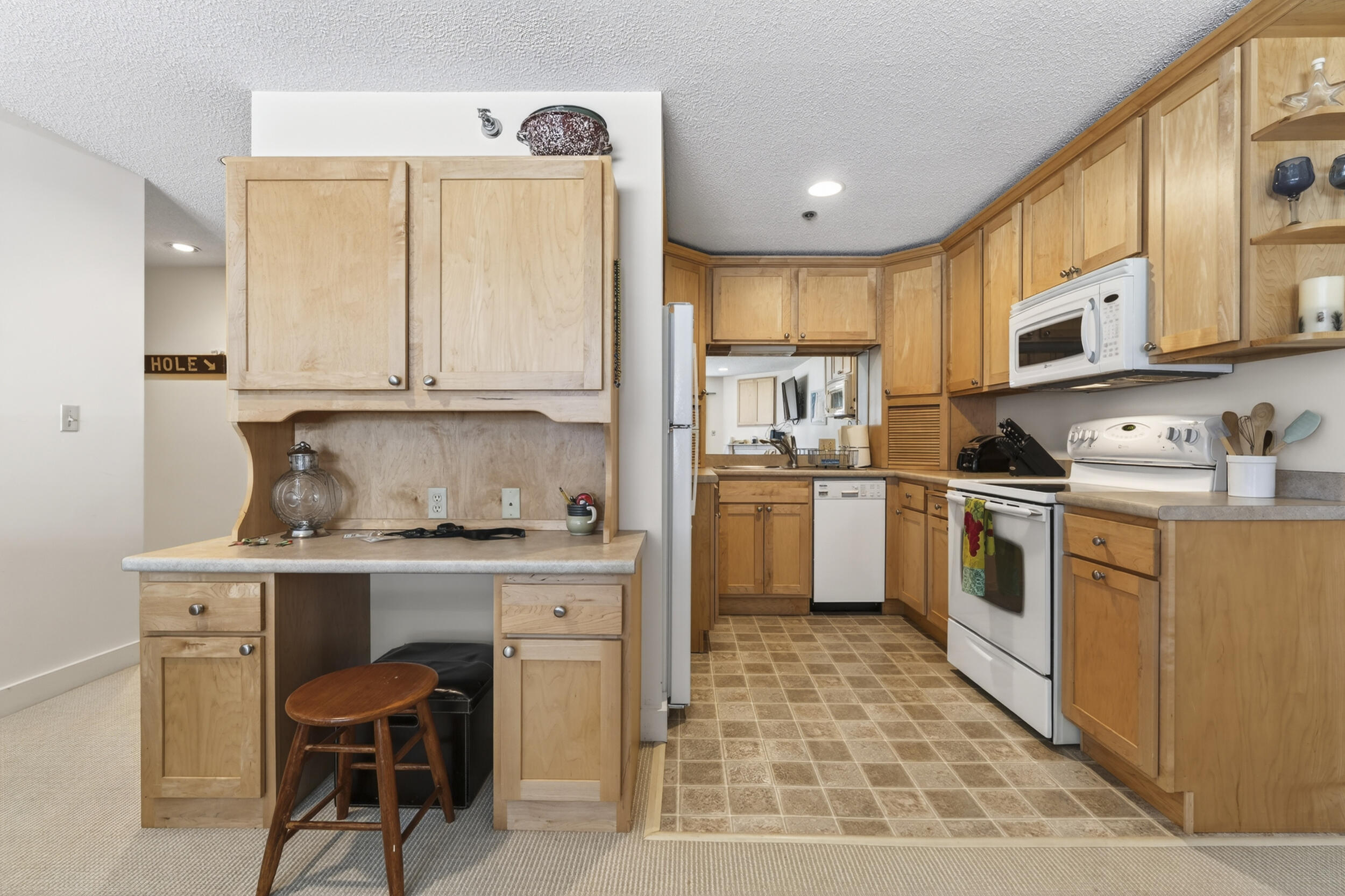 372 Skiway Road, Unit 2307 Newry, ME 04261 - Photo 4 of 19 372skiwayroadunit307-5