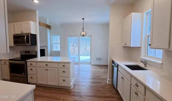 $3,200 | 745 B Watervliet Shaker Road, Colonie, NY 12110