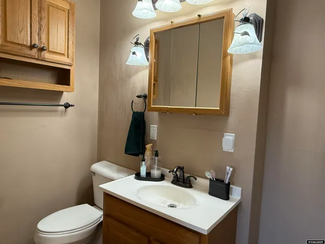 $280,000 | 1302 Johnson Avenue, Thermopolis, WY 82443