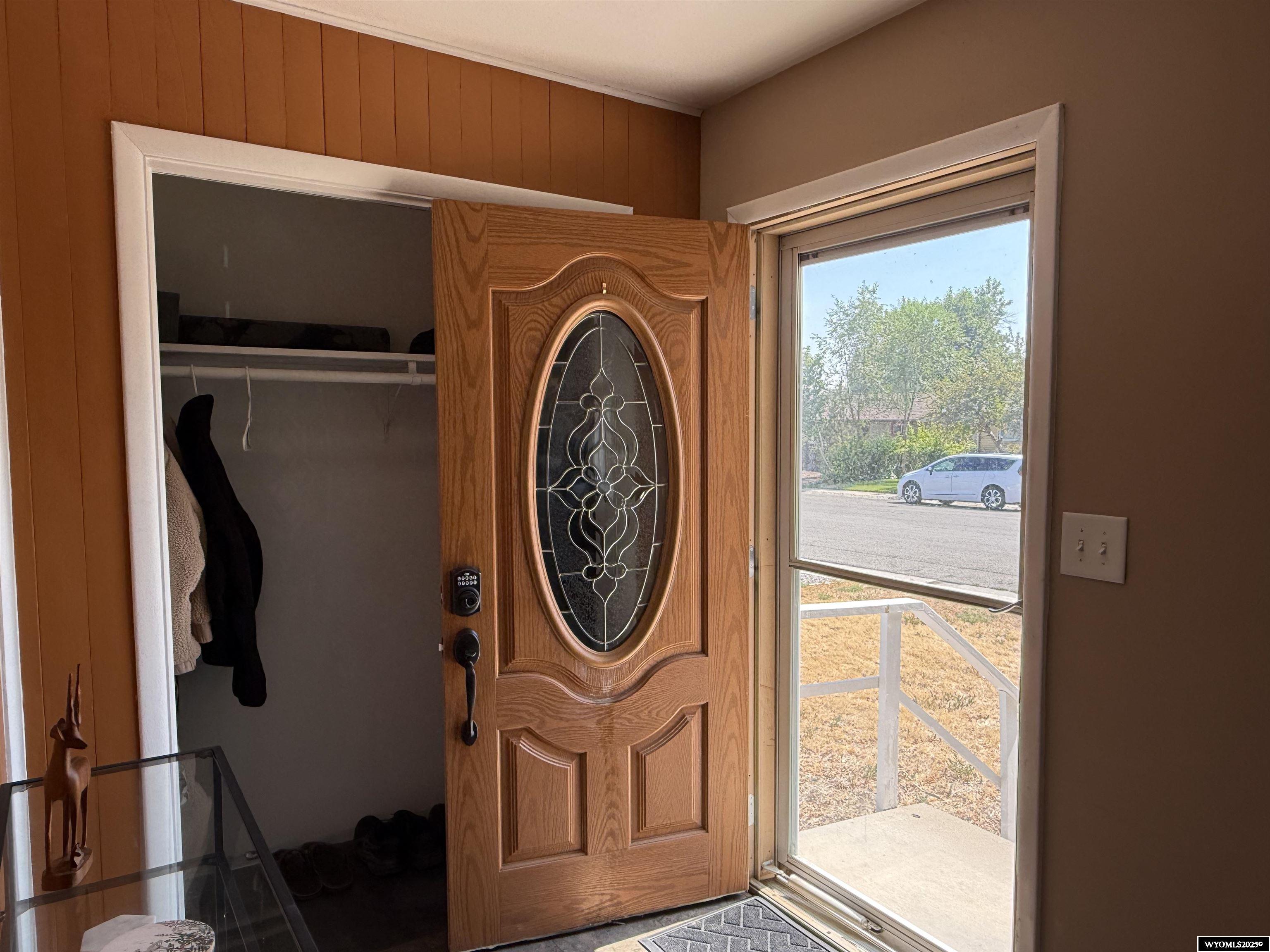 1302 Johnson Avenue Thermopolis, WY 82443 - Photo 2 of 36