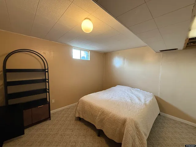 $280,000 | 1302 Johnson Avenue, Thermopolis, WY 82443