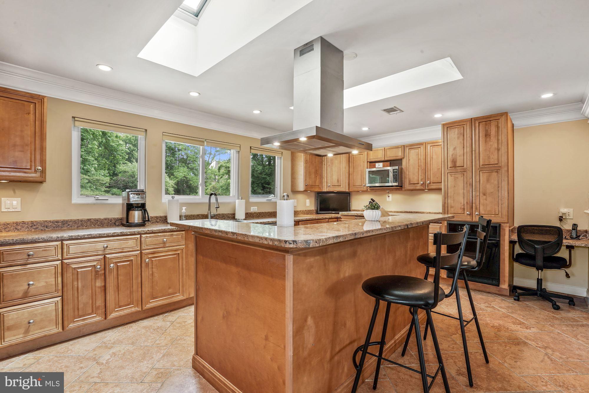 6620 Newington Road Lorton, VA 22079 - Photo 7 of 57 Kitchen Island and Desk