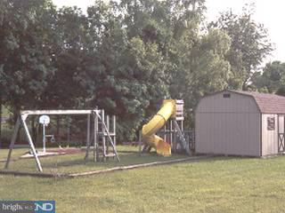 812 Kurtz Mill Road Mohnton, PA 19540 - Photo 4 of 5 Gallery Image 4