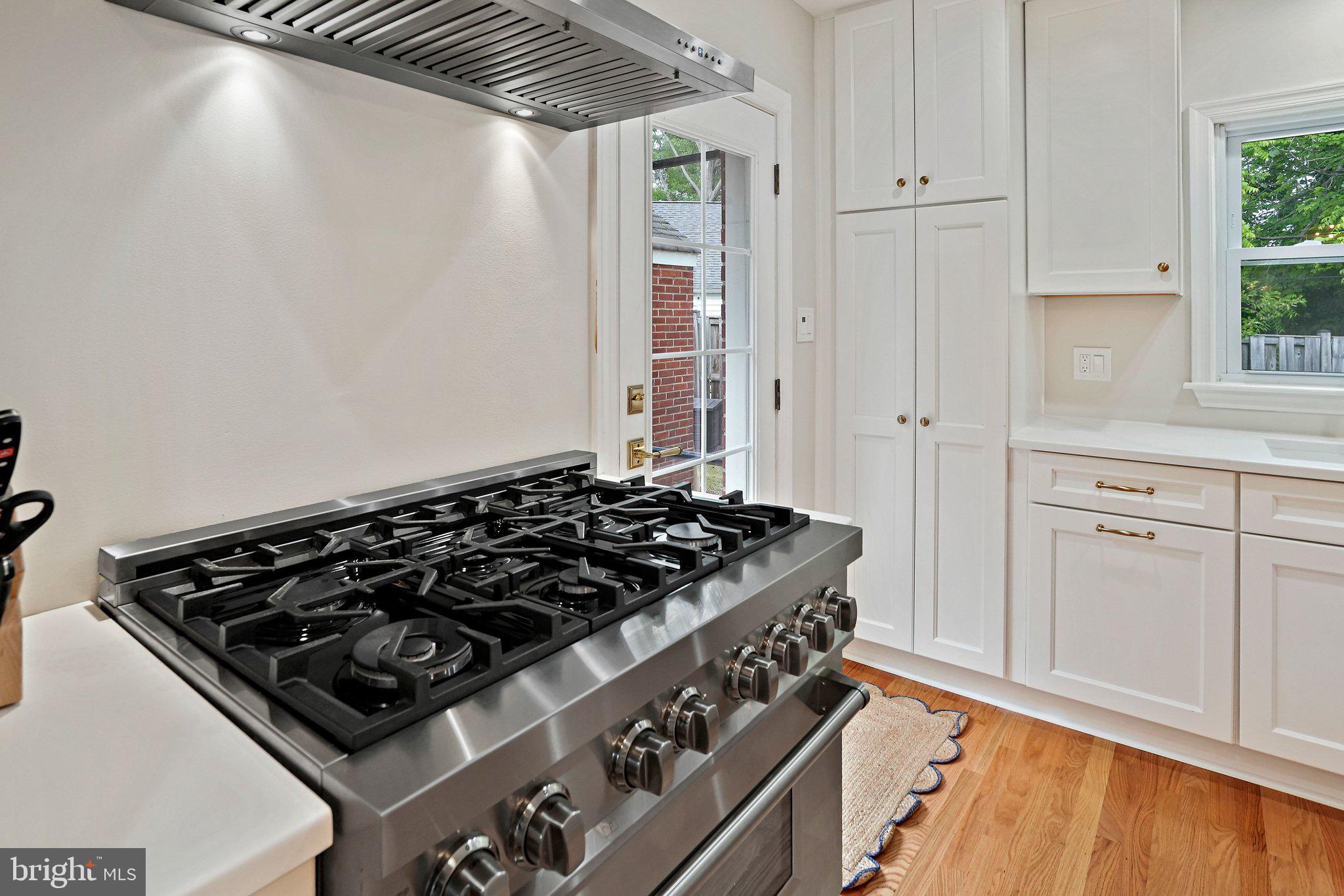 3305 Chestnut Street Northwest Washington, DC 20015 - Photo 16 of 34 3305 Chestnut S NW