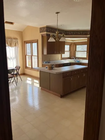 $340,000 | 28 Tinsbury, Mattoon, IL 61938