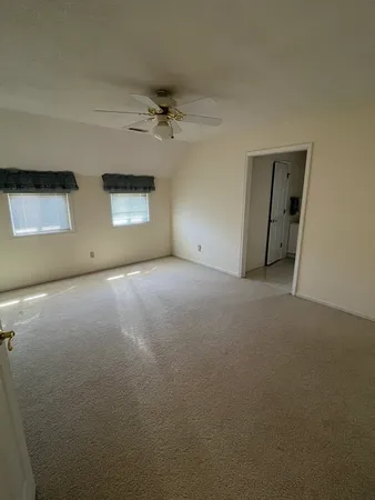 $340,000 | 28 Tinsbury, Mattoon, IL 61938