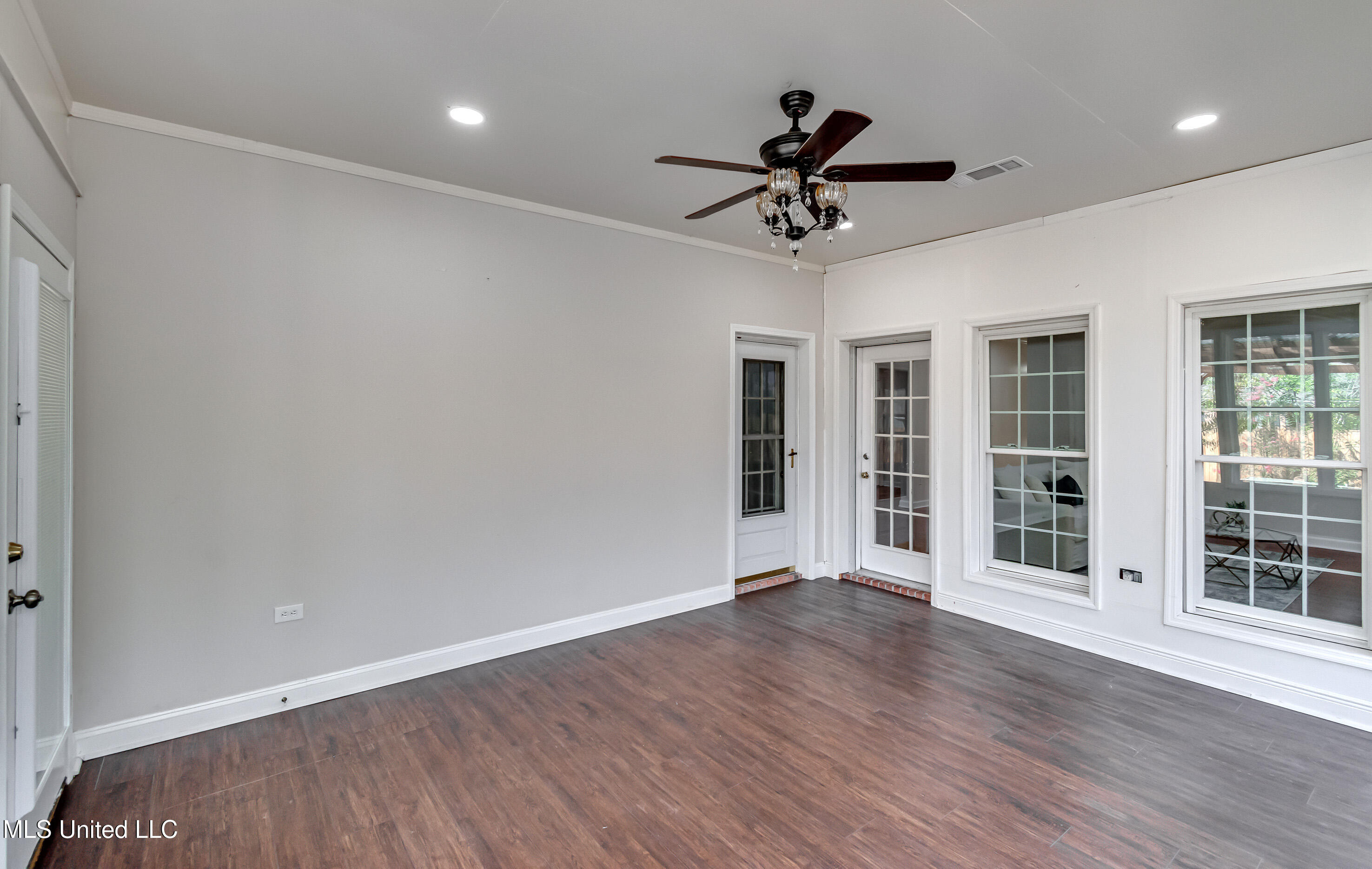 539 Spring Lake Drive Pearl, MS 39208 - Photo 47 of 58 539 Spring Lake Dr-41