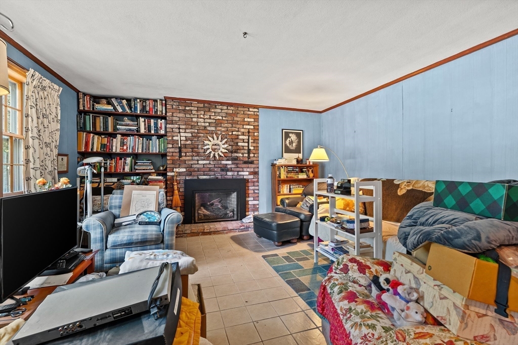 8 Dana Road Bedford, MA 01730 - Photo 27 of 41 Gallery Image 27