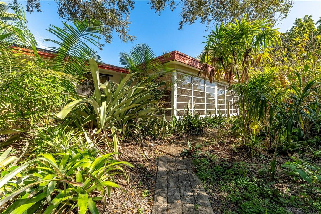12500 Lake Road Davie, FL 33325 - Photo 33 of 34 a view of a multi story yard