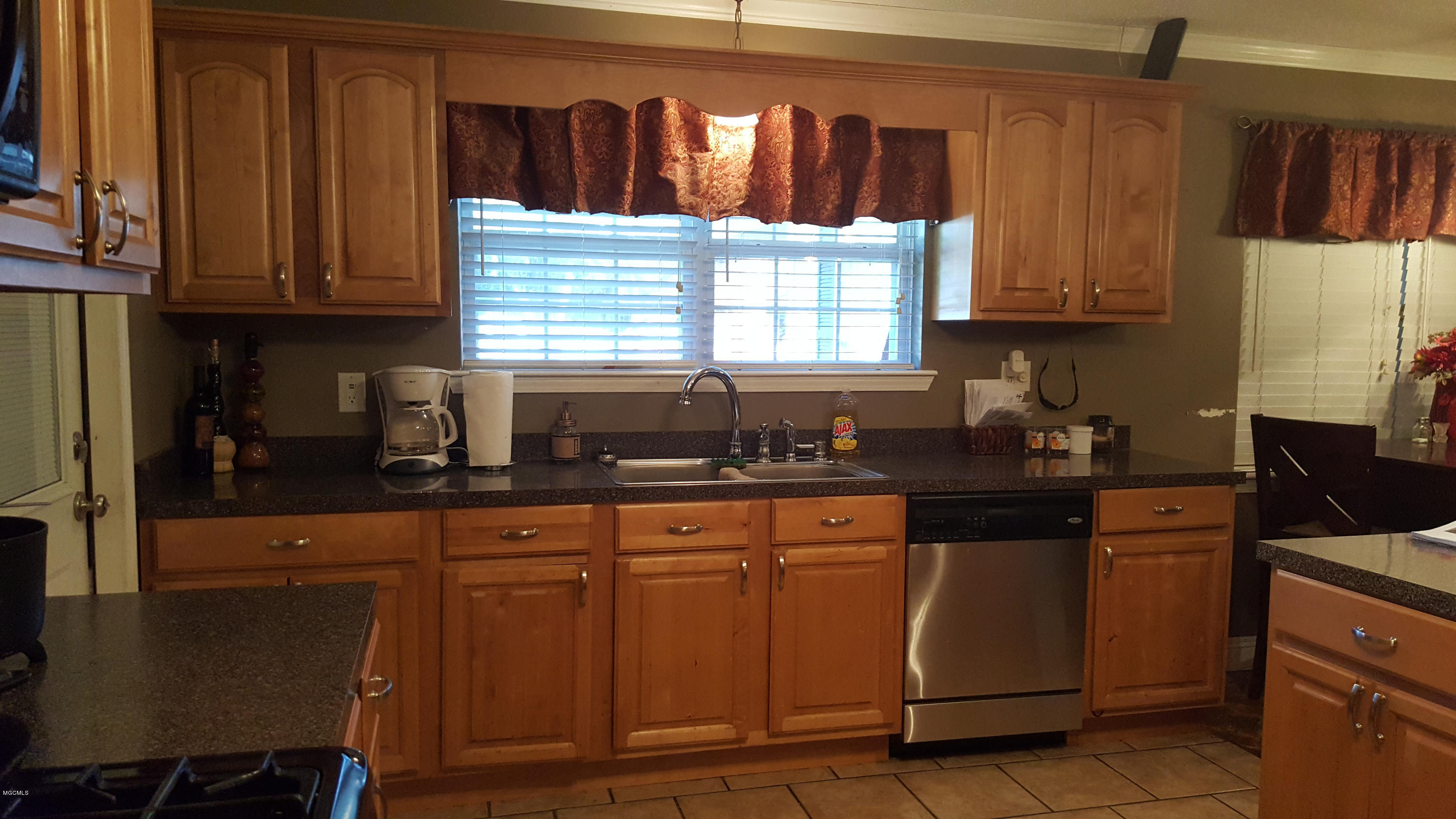 6916 Springwater Street Moss Point, MS 39563 - Photo 28 of 47 20161014_154543
