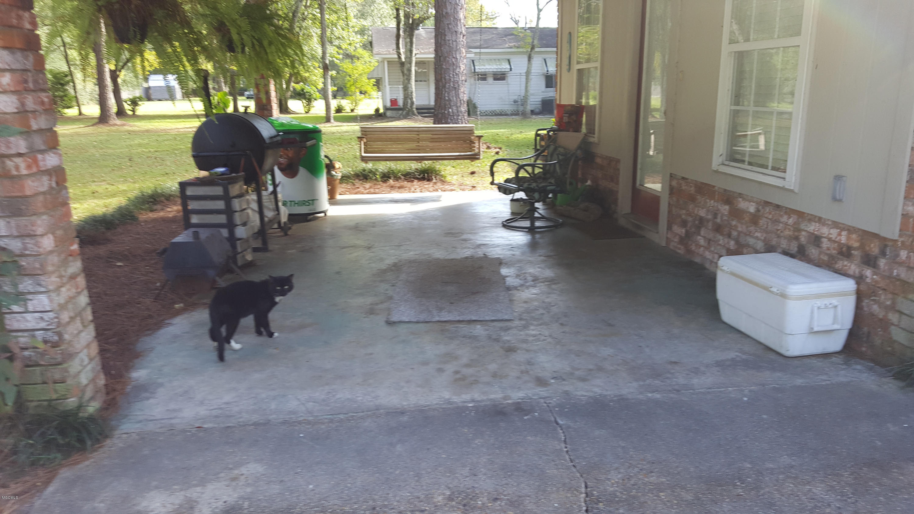 6916 Springwater Street Moss Point, MS 39563 - Photo 7 of 47 20161014_153034