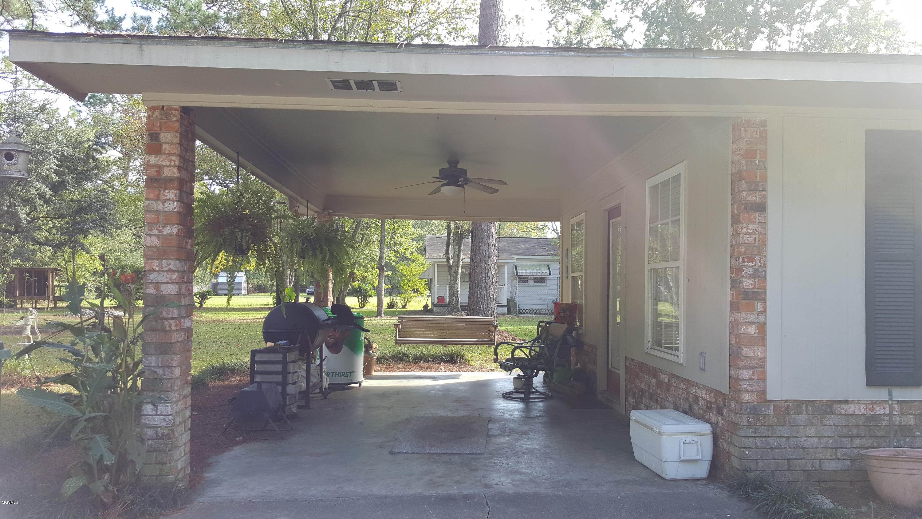 6916 Springwater Street Moss Point, MS 39563 - Photo 9 of 47 20161014_153105
