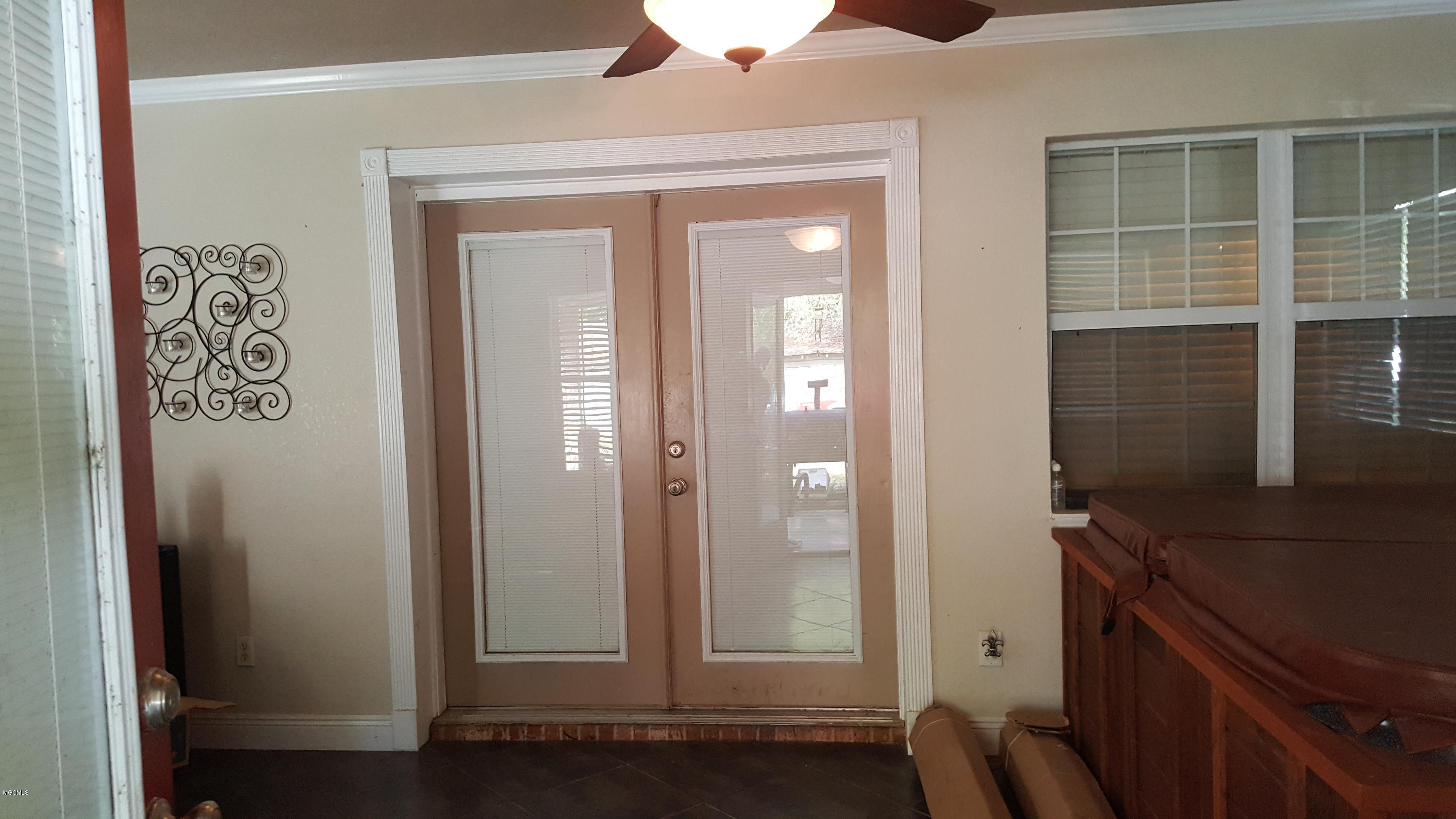 6916 Springwater Street Moss Point, MS 39563 - Photo 10 of 47 20161014_153244