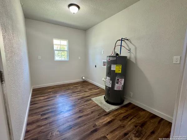 $207,500 | 419 West Culberson Avenue, Sabinal, TX 78881