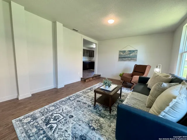 $210,000 | 419 West Culberson Avenue, Sabinal, TX 78881