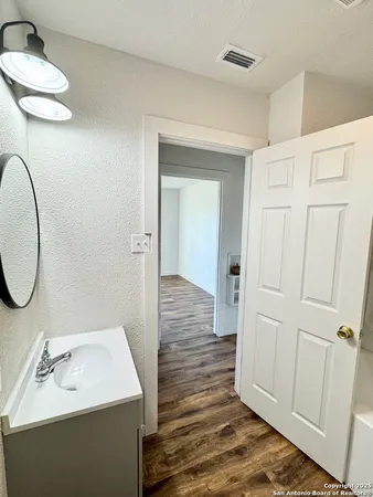 $207,500 | 419 West Culberson Avenue, Sabinal, TX 78881