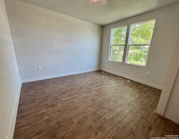 $207,500 | 419 West Culberson Avenue, Sabinal, TX 78881