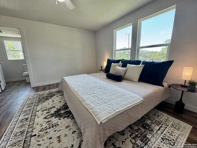 $210,000 | 419 West Culberson Avenue, Sabinal, TX 78881