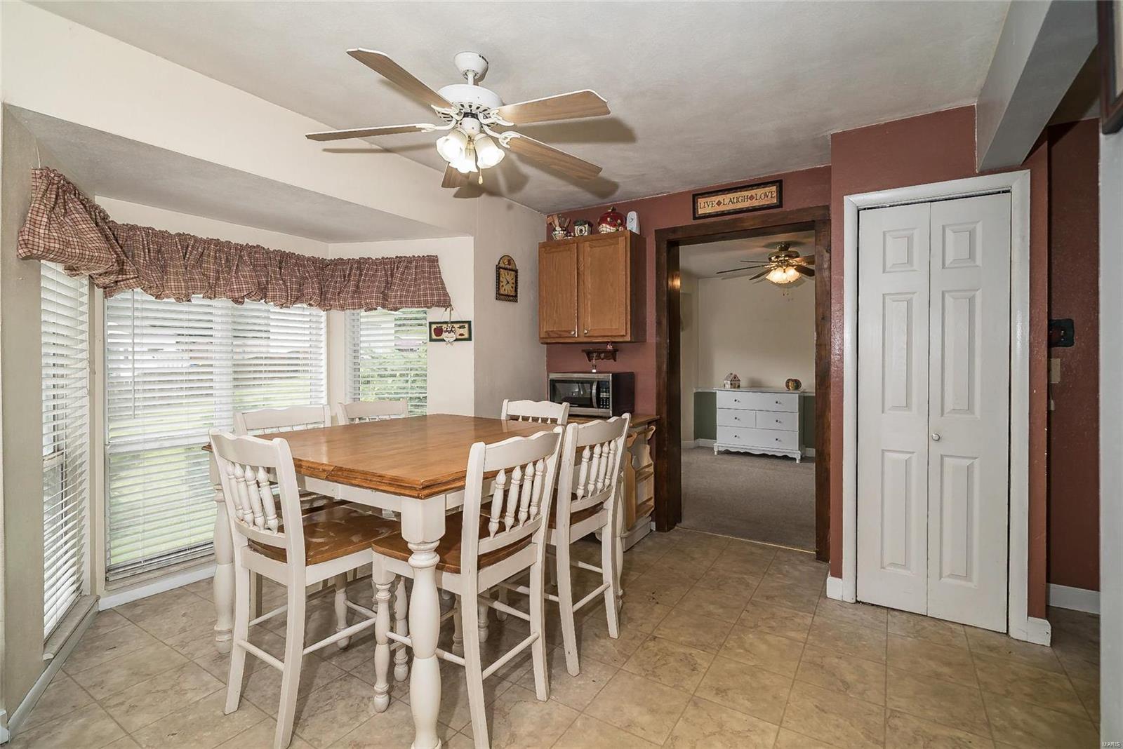 6338 Heintz Road St. Louis, MO 63129 - Photo 13 of 35 Gallery Image 13