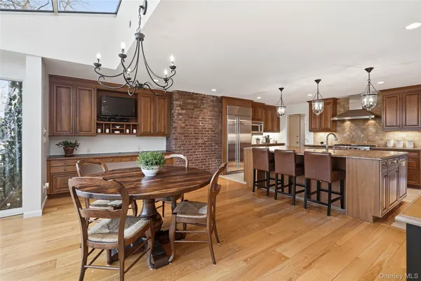 $2,695,000 | 18 Tamarac Trail, Harrison, NY 10528