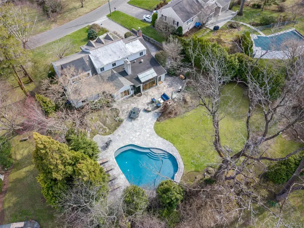 $2,695,000 | 18 Tamarac Trail, Harrison, NY 10528